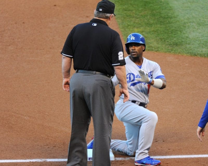 Dodgers Video: Rollins Copies Bumgarner’s Confrontation With Umpire