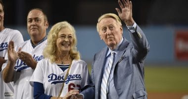 Vin Scully To Miss Postseason After Undergoing Medical Procedure
