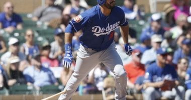 Dodgers News: Andre Ethier Removed After Fouling Pitch Off Leg