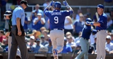 Dodgers News: Yasmani Grandal To Be Limited Over Next Few Days
