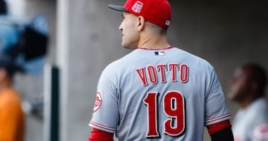 Dodgers Video: Joey Votto Stomps On Paper Airplane