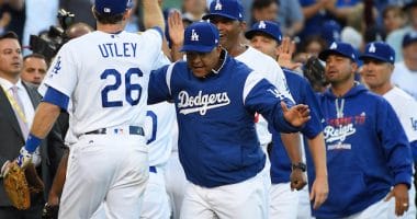 Dave-roberts-chase-utley-dodgers-win