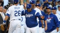 Dave-roberts-chase-utley-dodgers-win