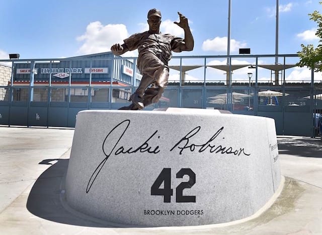 Jackie-robinson-statue-1-1