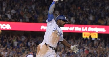 Dodgers Video: Yasiel Puig Hits Walk-off 2-run Double Against White Sox