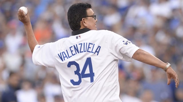 Fernandomania' lives again at Dodger Stadium with retirement of Valenzuela's  jersey