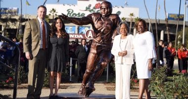 Jackie Robinson statue, Rose Bowl, Jackie Robinson statue unveiling, Alba and Thomas Tull, Sharon Robinson, Rachel Robinson