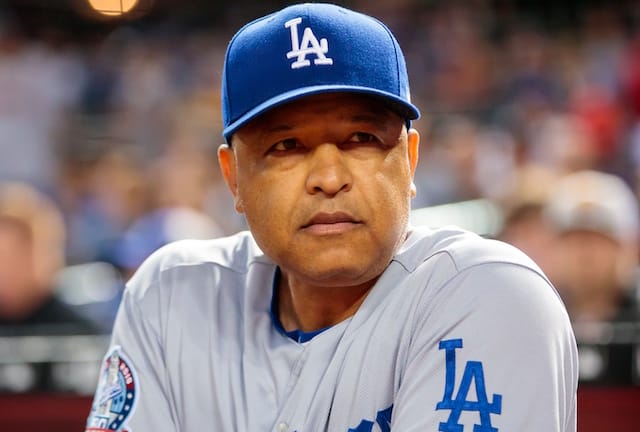 Dave Roberts jersey giveaway, 08/14/2018