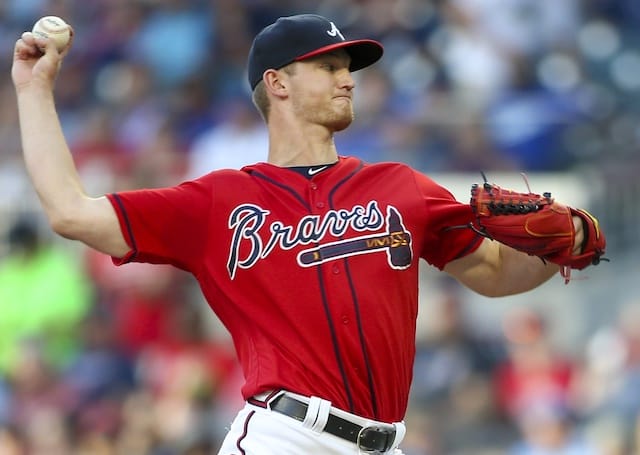 Atlanta Braves pitcher Mike Soroka in a game against the Los Angeles Dodgers
