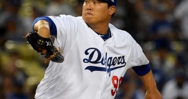 Brewers' Keston Hiura Voices Displeasure With Dodgers Fans Running Over Clayton  Kershaw Jersey