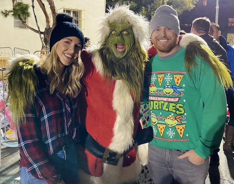 Through the Justin Turner Foundation, Kourtney and Justin Turner assisted the Los Angeles Dream Center with their annual Christmas Dreamland