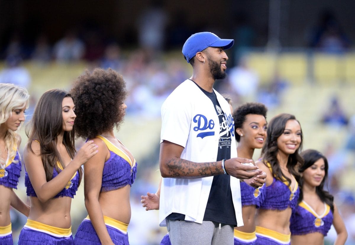 Check out the celebrities at Dodger Stadium – Orange County Register