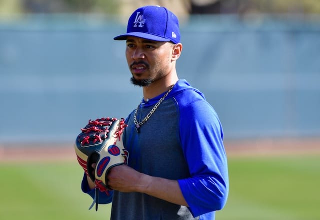 Dodgers News: Mookie Betts Describes Himself As 'Middle Of The