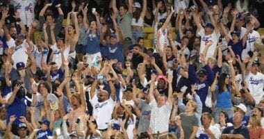 Dodgers fans, the wave