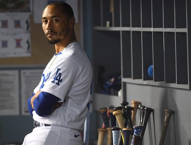 Los Angeles Dodgers' Mookie Betts (hip) hitless in return from 16-game  absence - ESPN