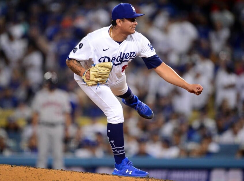 Dodgers postgame: Dave Roberts critiques Victor Gonzalez, overall bullpen  usage 