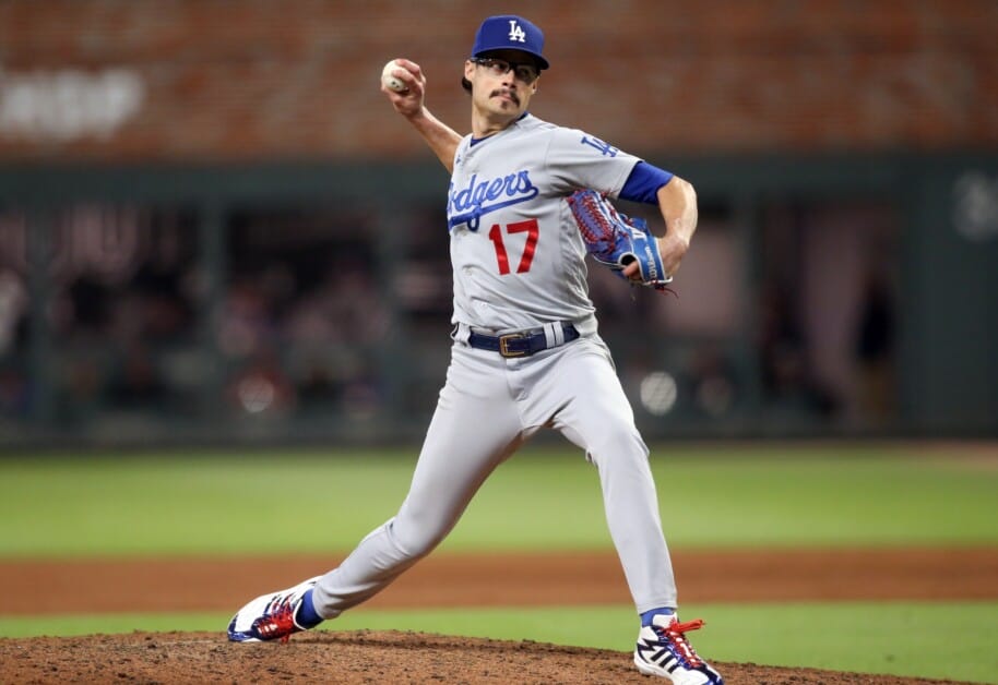 Joe Kelly injury: Dodgers place RHP on IL with right forearm