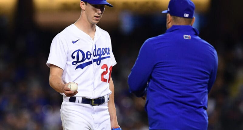 Walker Buehler, Dave Roberts, pitching change