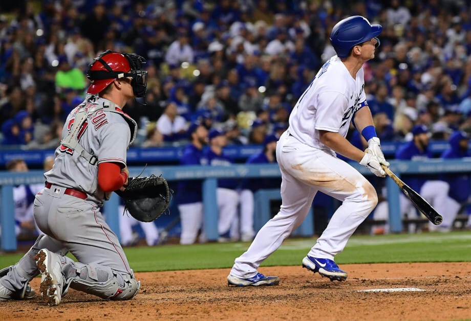 Dodgers home opener worth the wait for Justin Turner, Walker