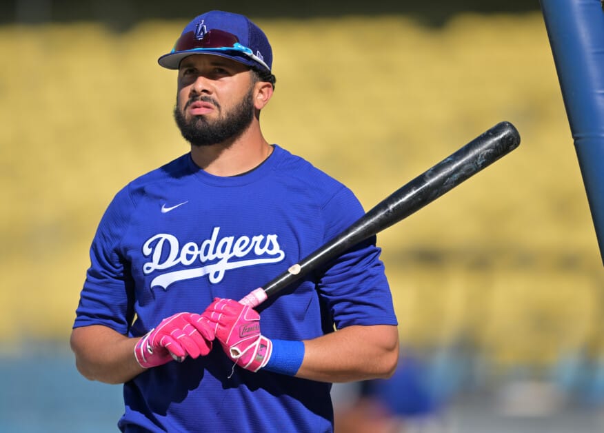 Infielder Edwin Ríos makes Dodgers roster for opening day