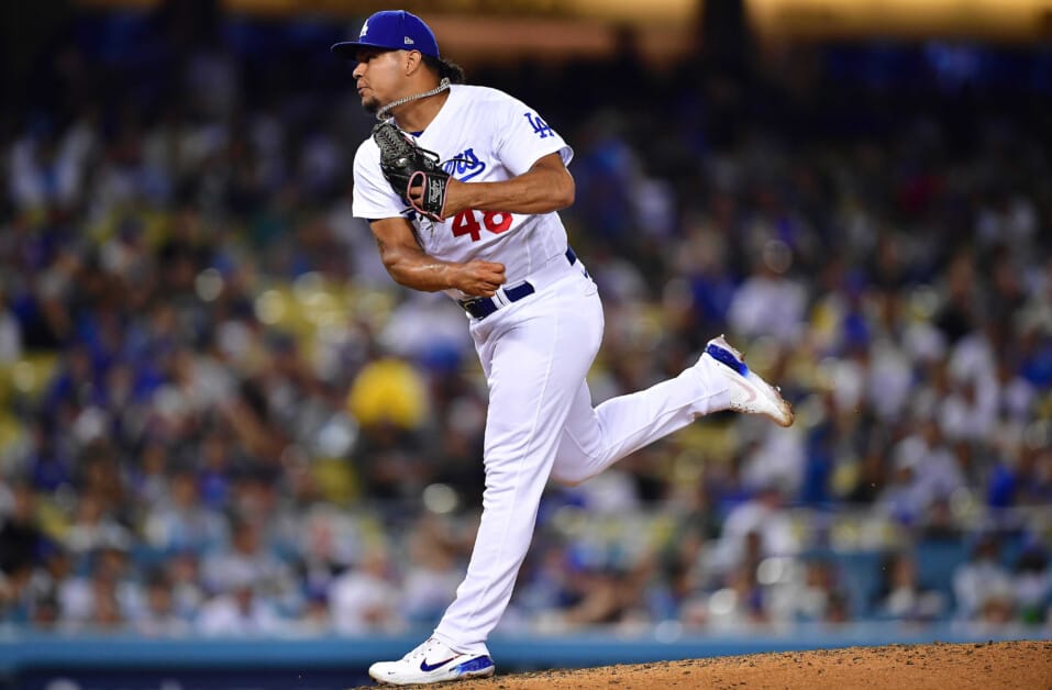 Dodgers Video: Brusdar Graterol Tosses Fish At Pike Place Fish Market