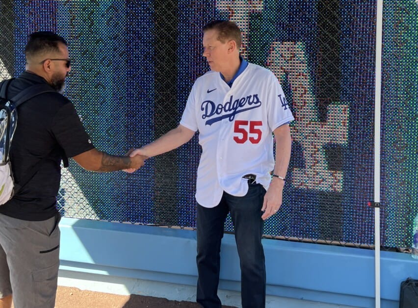 Maury Wills Thanks Dodgers For Legends Of Dodger Baseball Induction