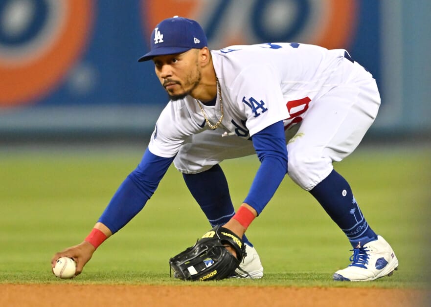 Mookie Betts' MLB free agency hinges on a tense Dodgers season