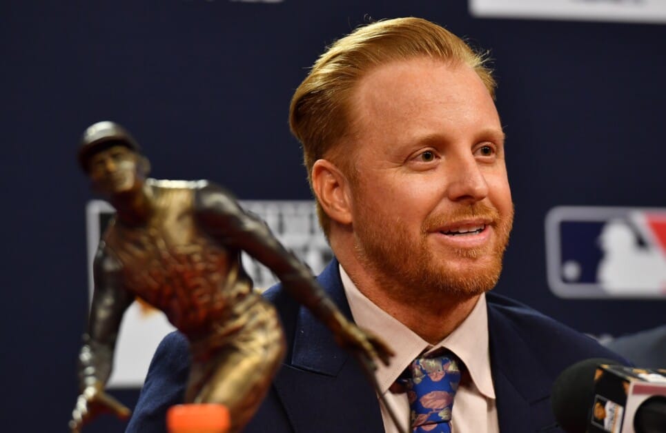 Justin Turner, 2022 Roberto Clemente Award