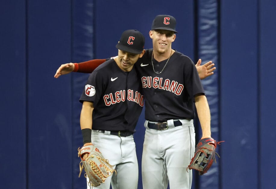 Arenado wins Fielding Bible, awarded to top defenders in MLB