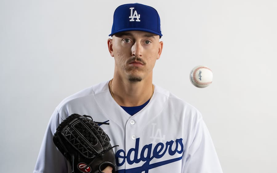 Dodgers Roster News: LA Brings Back Victor Gonzalez, Options Bryan Hudson