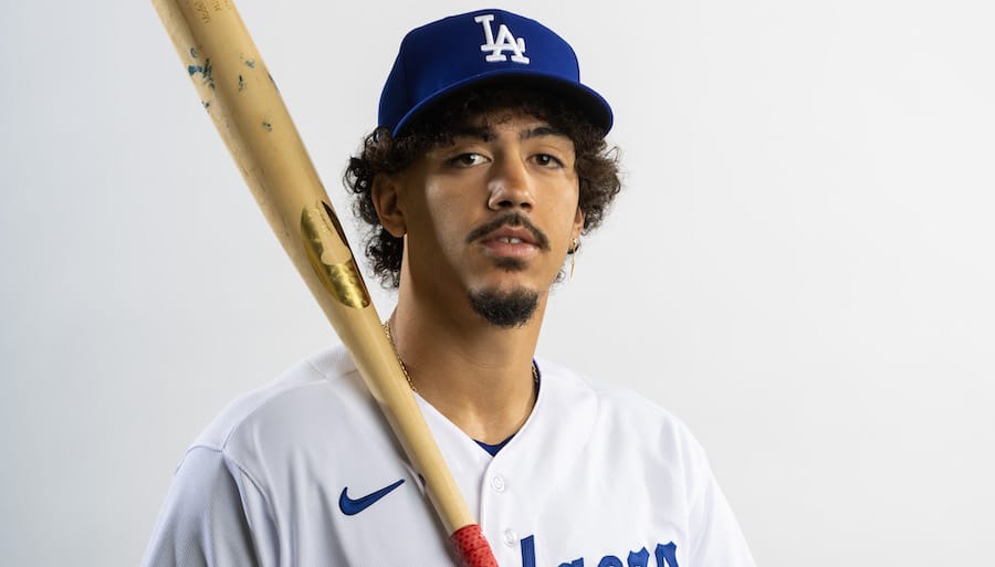 Miguel Vargas still impressing Dodgers despite swingless spring