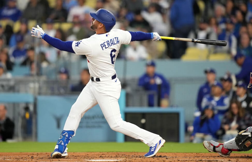 David Peralta Doesn't Feel Pressure With Dodgers Outfield Platoon