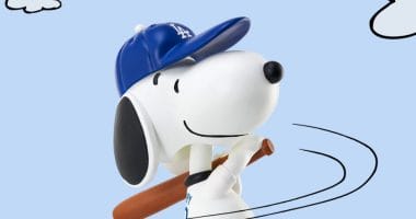 Dodgers bobblehead, Snoopy, Peanuts, FOCO