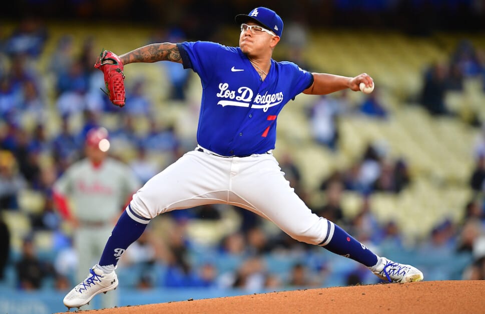 Dodgers pregame: Dave Roberts talks Kolten Wong, Joe Kelly, pitching  prospects & more 