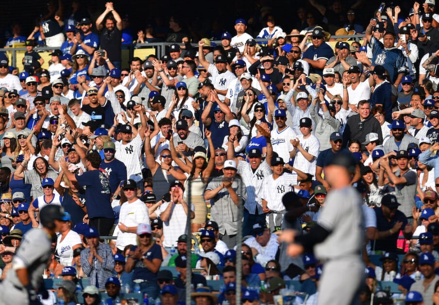 Yankees fans, Dodgers fans