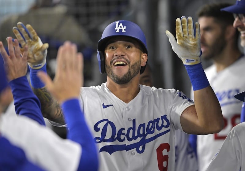 Dodgers rally to beat Pirates behind back-to-back home runs from JD Martinez,  David Peralta