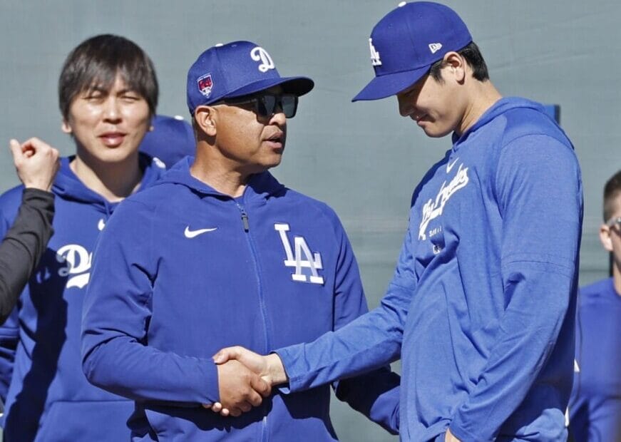 Dave Roberts, Shohei Ohtani, Ippei Mizuhara, Dodgers workout, 2024 Spring Training